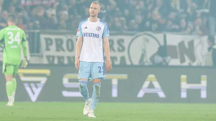 Denkpause für Timo Baumgartl. 