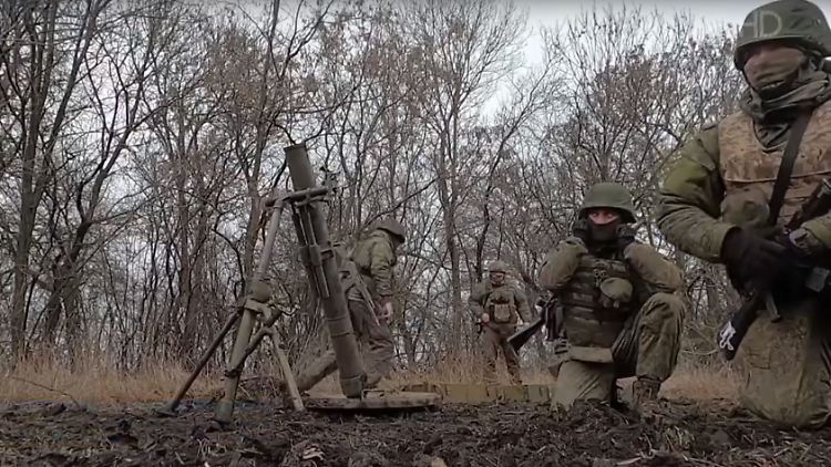 Die Aufnahme soll Soldaten der 810. Garde-Marineinfanterie-Brigade im Frühjahr in der Region Saporischschja zeigen. 