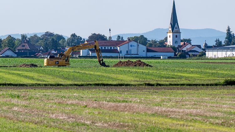 Zwischen Irlbach und Straßkirchen soll die Fabrik entstehen.
