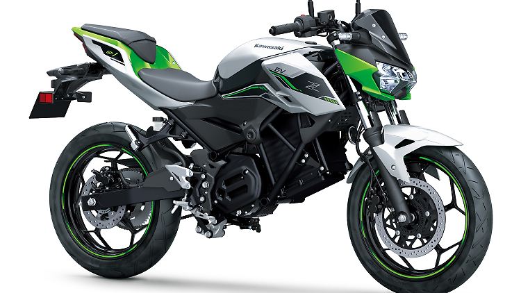 Alternativ bietet Kawasaki die unverkleidete Z e-1, die technisch weitgehend identisch mit der Ninja ist.