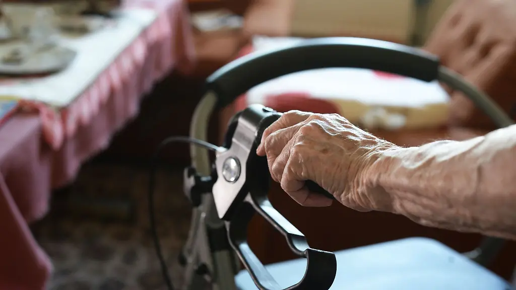 46-Prozent-der-pflegebeduerftigen-Personen-leben-laut-einer-Umfrage-des-ZQP-in-Wohnungen-mit-einigen-vielen-oder-sogar-sehr-vielen-Barrieren