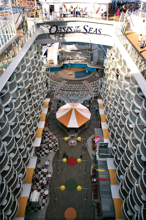 2009-11-25T120000Z-1347046477-GM1E5BP0MLW01-RTRMADP-3-CRUISE-OASIS