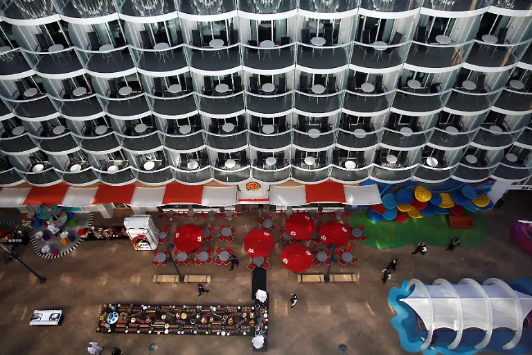 2018-03-27T145815Z-126049821-RC11D0D093B0-RTRMADP-3-SPAIN-TRANSPORT