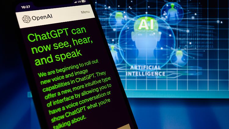 Zunächst sollen die neuen Funktionen nur für kostenpflichtige Versionen von ChatGPT verfügbar sein. 