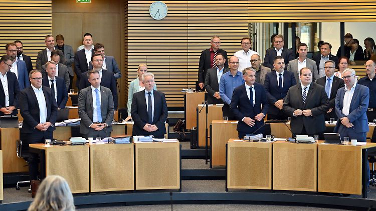 Die CDU und die AfD trennt im Thüringer Landtag außer einem Gang noch sehr viel mehr. In der Frage nach einer Senkung der Grunderwerbsteuer jedoch sind die beiden Parteien einer Meinung.