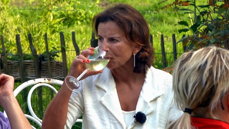 Weiß, was sie braucht, um es im Sommerhaus auszuhalten: Claudia Obert (RTL)