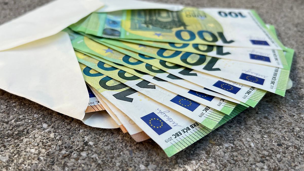 Gut-f-r-Verbraucher-EU-Parlament-beharrt-auf-Entsch-digungsrechten-bei-versp-teten-Fl-gen