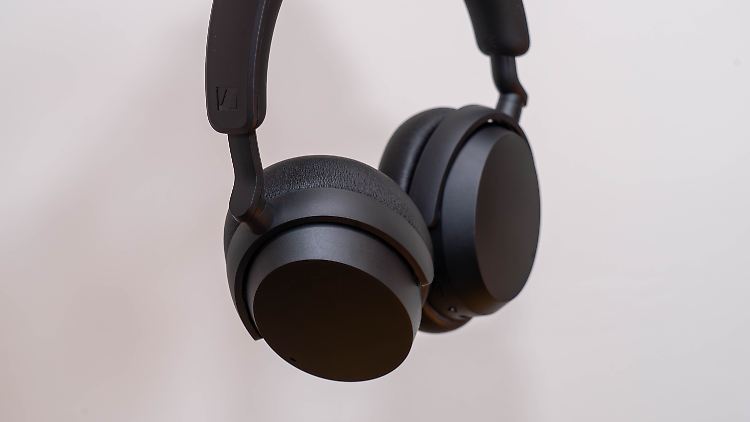 Der Sennheiser Accentum Wireless ist schlicht gut.