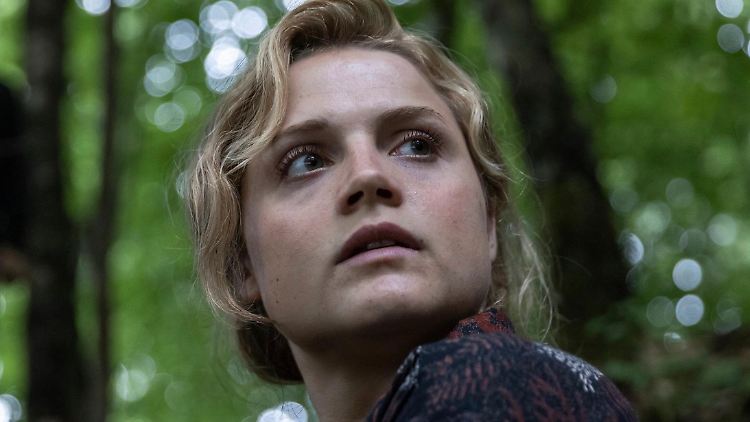 Über sie muss man sprechen: Helene Würsich (Mala Emde) in "Die Mittagsfrau".