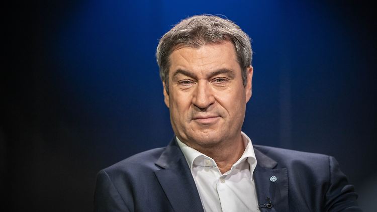 "Die AfD ist die Partei, die unsere Demokratie zerstören will", sagt Söder. 
