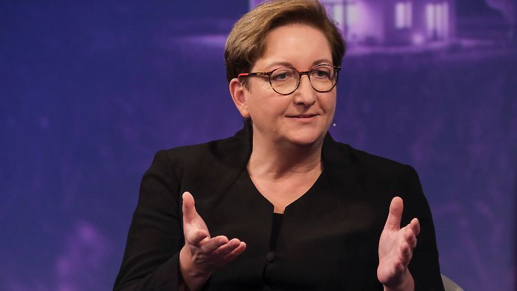 "Wir bauen zu teuer und zu lange", sagt Geywitz.
