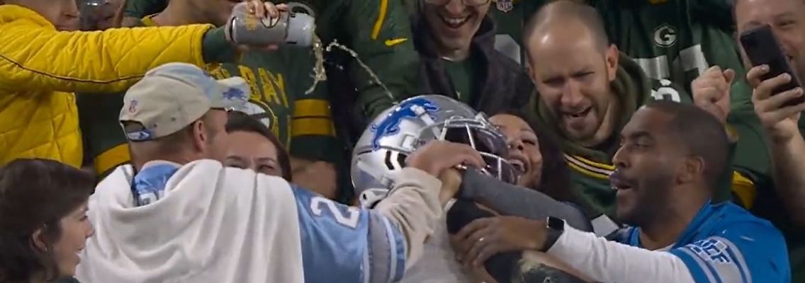 brown-lions-packers.JPG