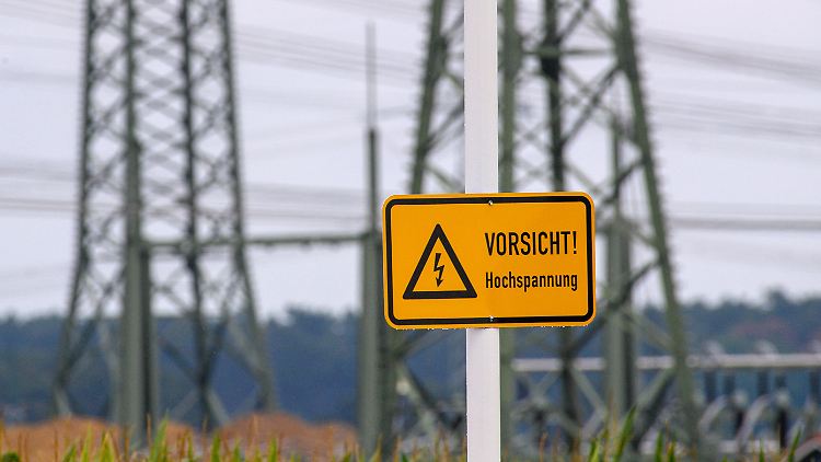 Laut des Statistischen Bundesamtes führen auch Steuern sowie Netzentgelte zu den Preissteigerungen.