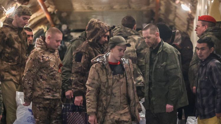 Nach Angaben der ukrainischen Behörden gab es bisher 48 Gefangenenaustausche.