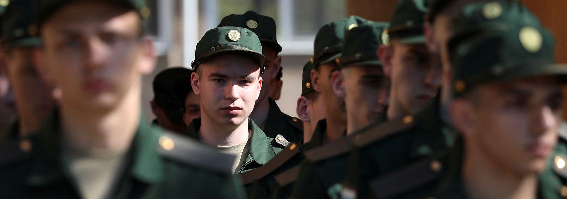 2023-04-25T164133Z_783015648_RC2OL0ACSI6N_RTRMADP_3_UKRAINE-CRISIS-RUSSIA-CONSCRIPTS.JPG