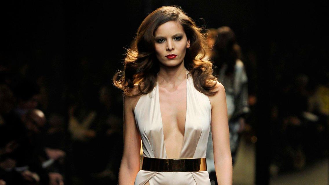 2011-01-24T173521Z_01_PAR201_RTRMDNP_3_FRANCE-FASHION.JPG8526329977095400791.jpg