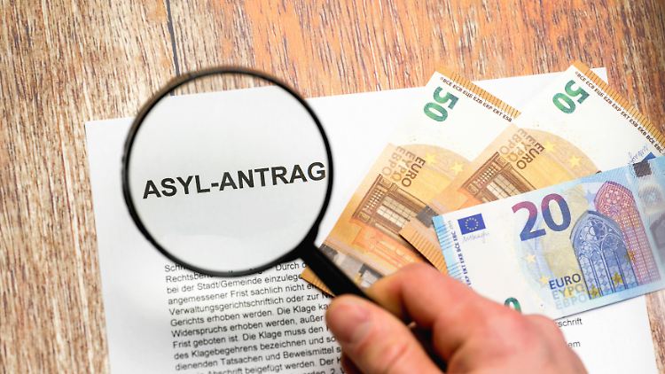 Die Länder bestimmen selbst darüber, welche Art von Hilfe sie für Asylsuchende stellen. 