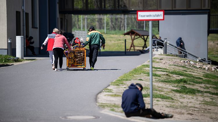 Die Erstaufnahmeeinrichtung für Flüchtlinge in Eisenhüttenstadt stößt allmählich an ihre Kapazitätsgrenzen.