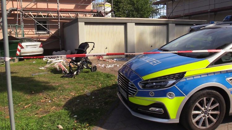 Zeugen hielten den Tatverdächtigen bis zum Eintreffen der Polizei fest. 