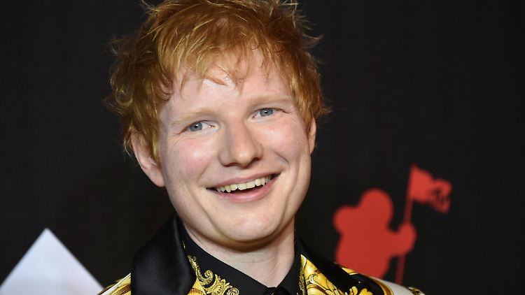 Gibt sein letztes Hemd: Ed Sheeran.