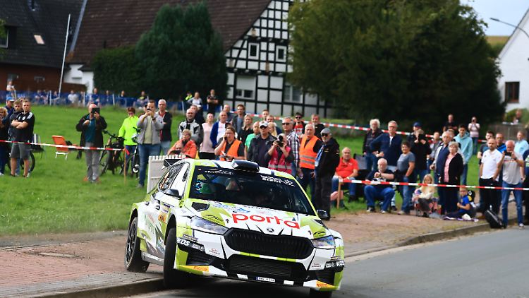 Marijan Griebel ist nach dem Sieg bei der 52. ADAC Rallye Stemweder Berg zum dritten Mal Deutscher Rallyemeister geworden.
