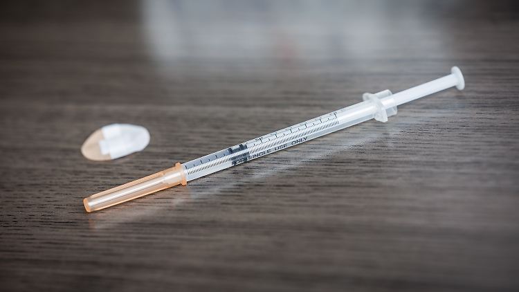 Den Nobelpreis gibt es in diesem Jahr für die Forschung zu mRNA-Impfstoffen.