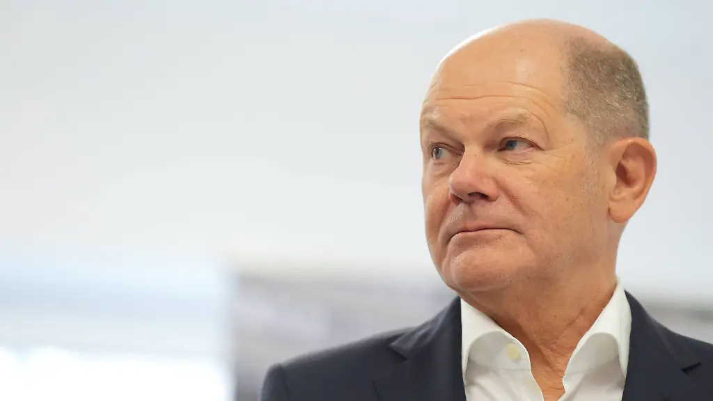 Am-79-Holocaust-Gedenktag-Bundeskanzler-Olaf-Scholz-ruft-zu-entschiedenem-Kampf-gegen-Rechts-auf