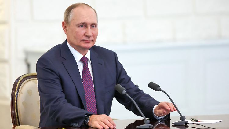 Mit kurzer Unterbrechung bekleidet Wladimir Putin seit der Jahrtausendwende das Amt des russischen Präsidenten.