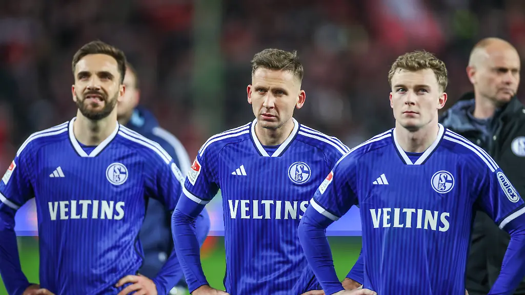 6b52b4563340b26502deb1756160cd4e