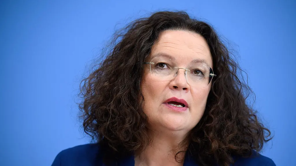 Regelmaessige-Berufspraktika-muessten-in-allen-Schulformen-Pflicht-werden-fordert-Arbeitsagentur-Chefin-Andrea-Nahles