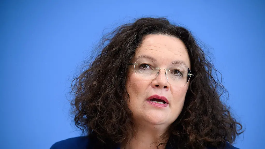 Regelmaessige-Berufspraktika-muessten-in-allen-Schulformen-Pflicht-werden-fordert-Arbeitsagentur-Chefin-Andrea-Nahles