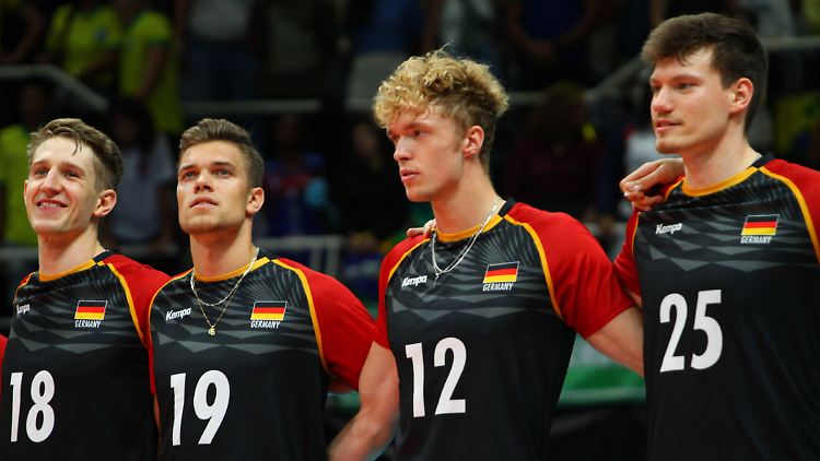 Die deutschen Volleyballer besiegten auch Gastgeber Brasilien. 