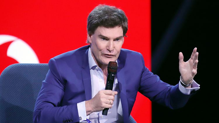 Maschmeyer kann mit der Mitarbeiterführung von Trigema-Chef Grupp offenbar wenig anfangen.