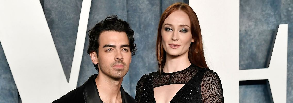 Joe Jonas (l) und Sophie Turner auf der Vanity Fair Oscar Party. Das Paar hat sich getrennt.
