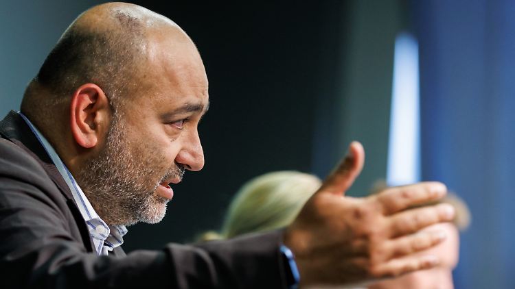 Omid Nouripour ist seit Februar 2022 gemeinsam mit Ricarda Lang Bundesvorsitzender von Bündnis 90/Die Grünen.