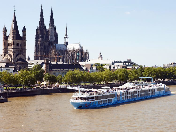 Reise auf dem Rhein: Die "Tui Sonata" ist seit 2010 für den Reiseveranstalter Tui unterwegs.