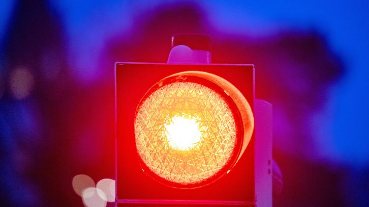 Wie lang ist zu lang? Es kann durchaus der Fall sein, dass ein Rotlichtvergehen bei einer defekten Ampel nicht zu ahnden ist.
