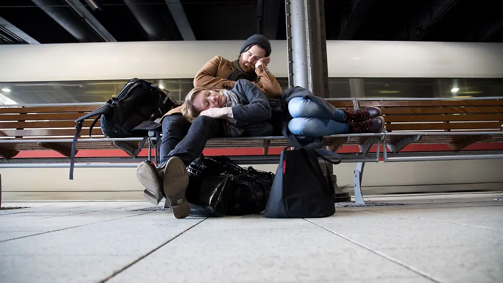 Ein-Soziologe-und-Warte-Forscher-empfiehlt-zum-Thema-Warten-eine-relaxte-Einstellung-Das-sei-besser-als-sich-staendig-ungerecht-behandelt-zu-fuehlen