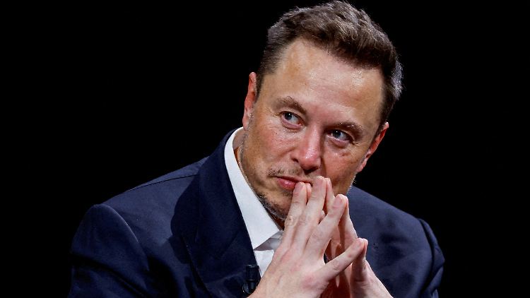 Äußerungen zum Twitter-Kauf holen Elon Musk womöglich wieder ein. 