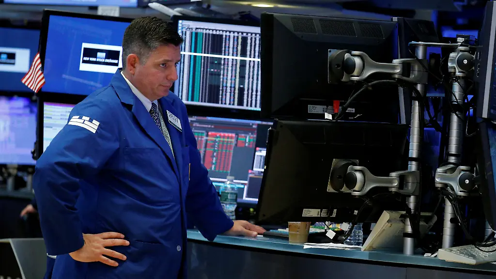 2017-05-17T152927Z-1650717341-RC1D62638030-RTRMADP-3-USA-TRUMP-MARKETS