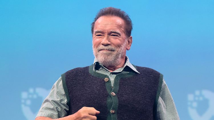 "Harte Arbeit zahlt sich aus", sagt Schwarzenegger.
