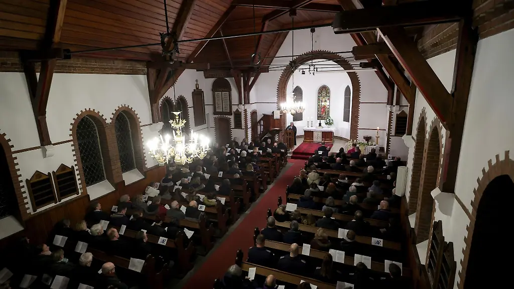 Jahrestag-der-toedlichen-Messerattacke-in-Brokstedt