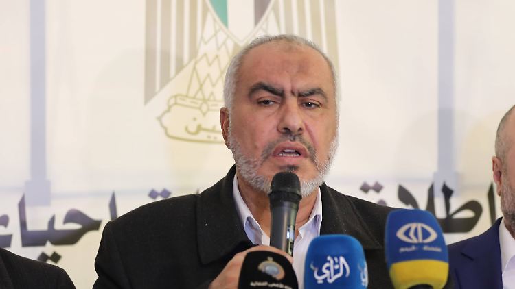 Hamas-Sprecher Ghazi Hamad erklärt seinen Stolz über die Hilfe aus Iran bei den Überraschungsangriffen auf Israel. 