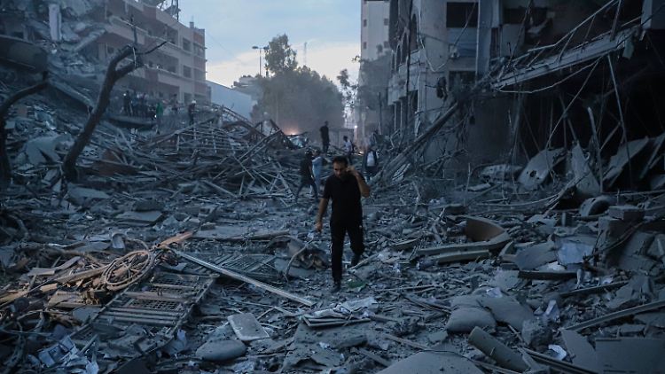 Zerstörungen nach einem israelischen Luftschlag in Gaza-Stadt