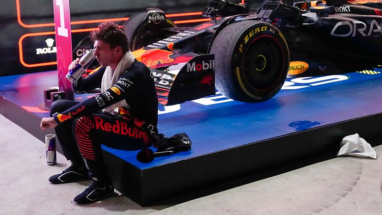 Max Verstappen musste sich nach dem Rennen erst einmal hinsetzen.