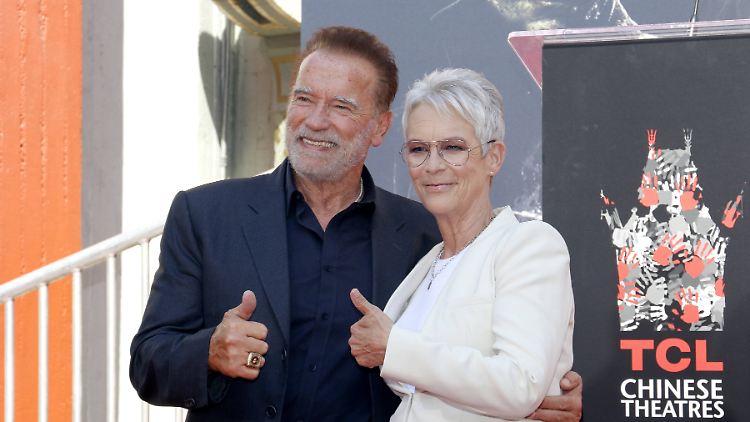 Freuen sich immer, wenn sie sich sehen: Arnold Schwarzenegger und Jamie Lee Curtis.