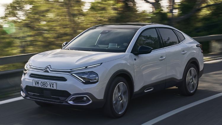 Den Citroën  C4 X gibt es nur elektrisch.