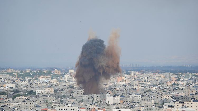 Der Gazastreifen wird von Israel angegriffen und abgeriegelt.