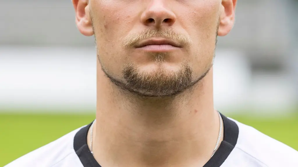 Julius-Biada-beim-Medientag-des-SV-Sandhausen-im-BWT-Stadion-am-Hardtwald