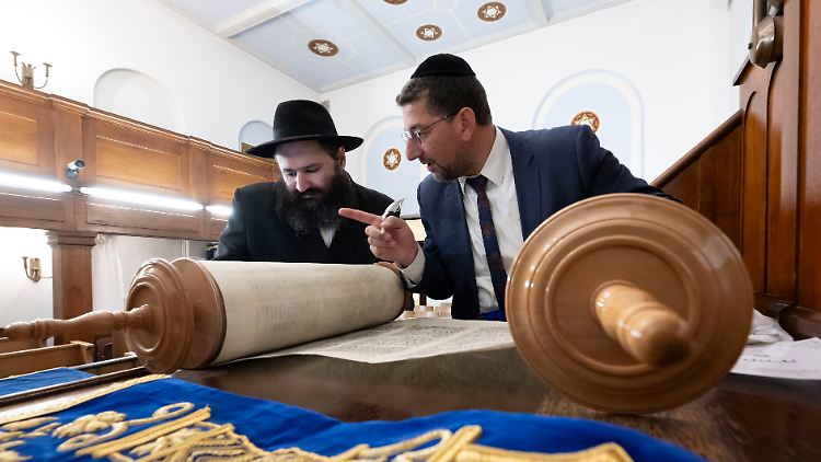 Nach den Solidaritätsbekundungen von Anhängern des Palästinensischen Gefangenensolidaritätsnetzwerks für die Hamas ist der Zentralrat der Juden in Deutschland alarmiert.